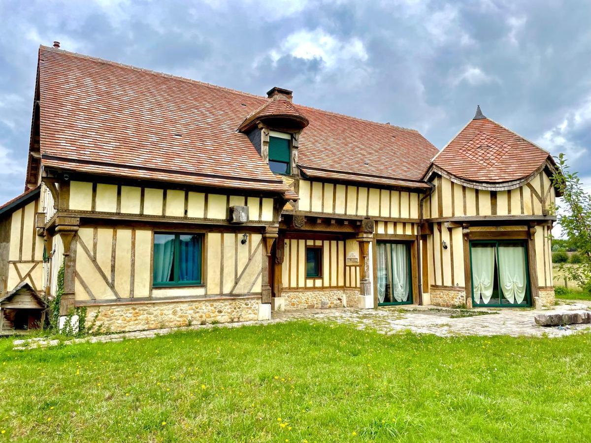 Manoir Du Griffon Bed & Breakfast Outille ภายนอก รูปภาพ