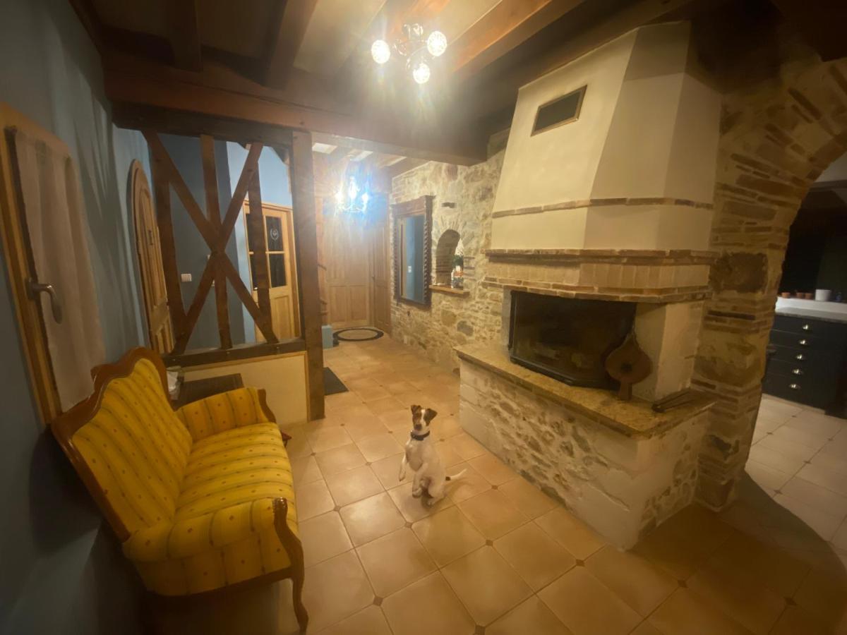 Manoir Du Griffon Bed & Breakfast Outille ภายนอก รูปภาพ